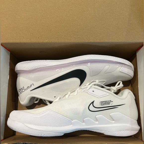 Men’s Size 12.5 Nike Air Zoom Vapor Pro HC White Black Tennis Shoes CZ0220-124